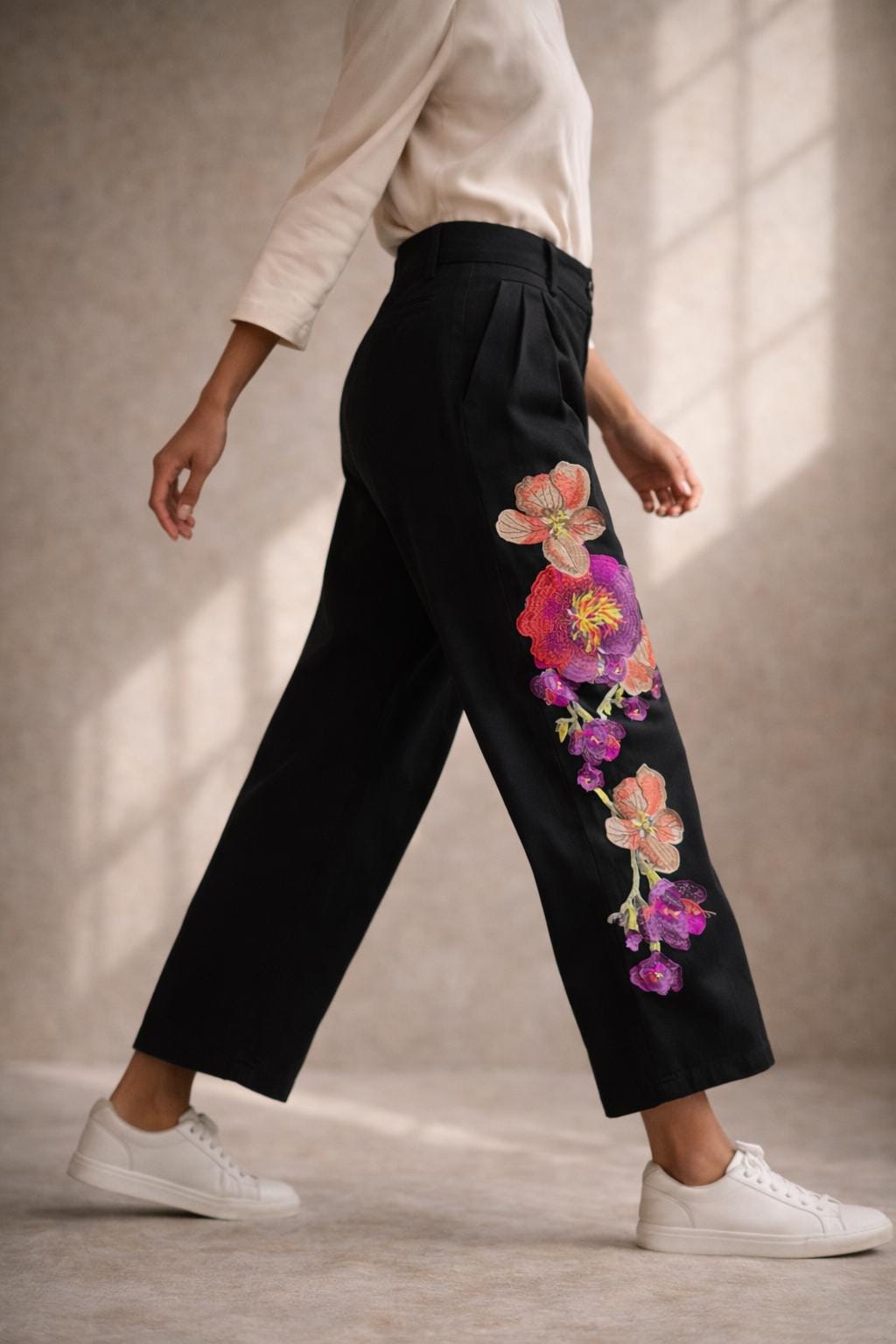 Pantalón negro mujer bordado floral talla 42 pantalón elegante hecho a mano diseño artesanal