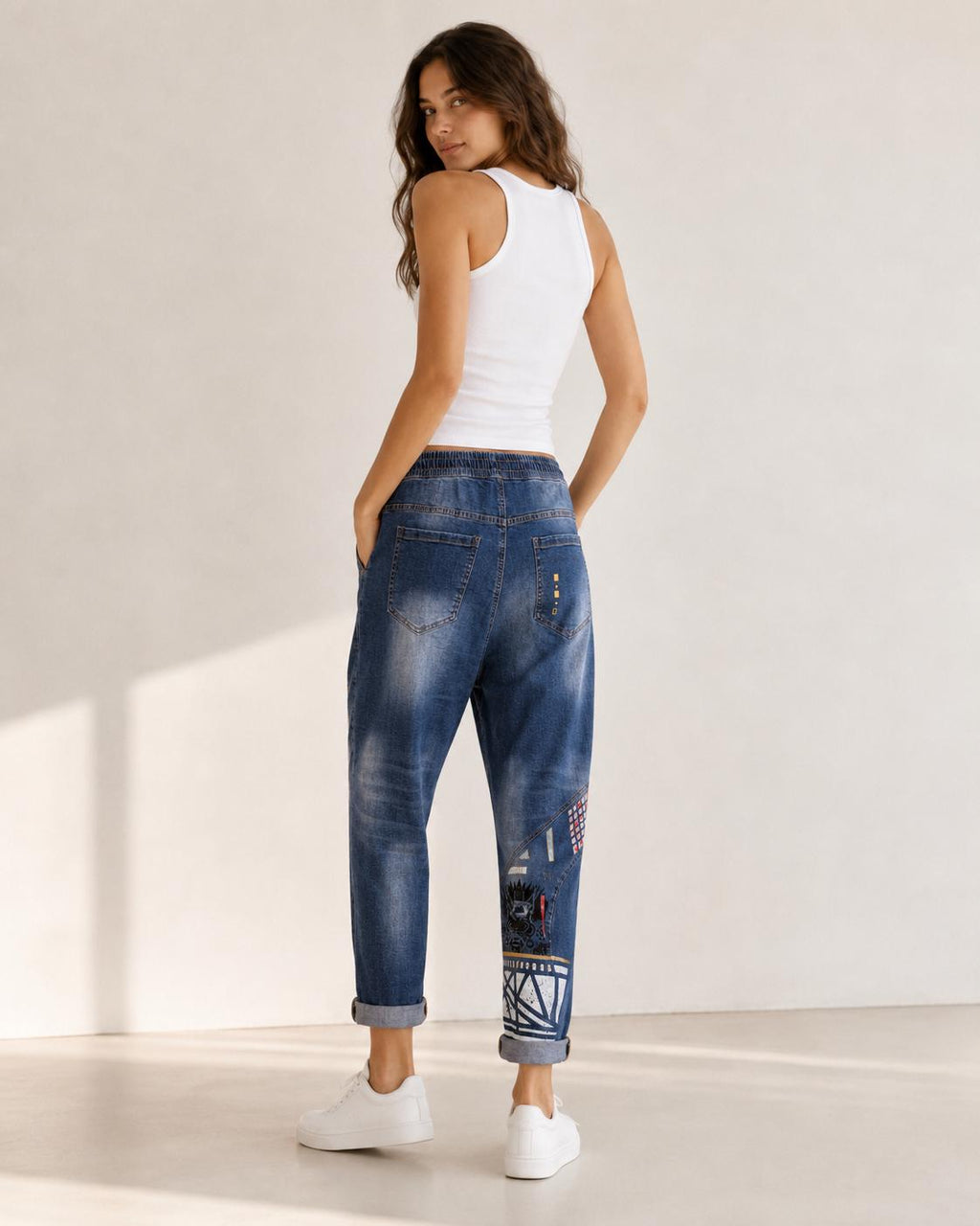 Pantalón vaquero baggy mujer talla L customizado a mano, jeans artísticos con estampado gráfico, pieza única Mi Negra Bella