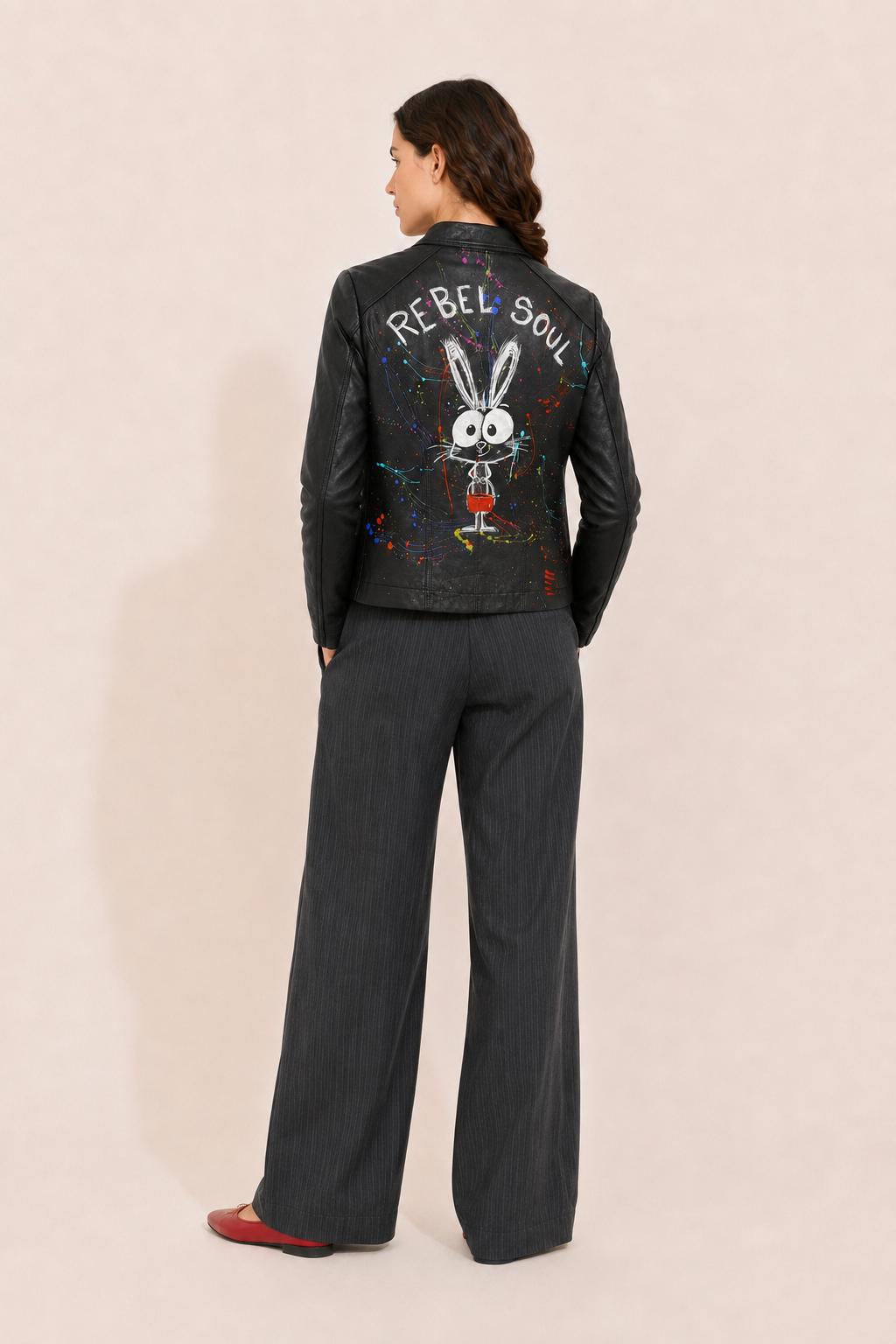 Chaqueta negra de polipiel pintada a mano Rebel Soul, mujer talla M