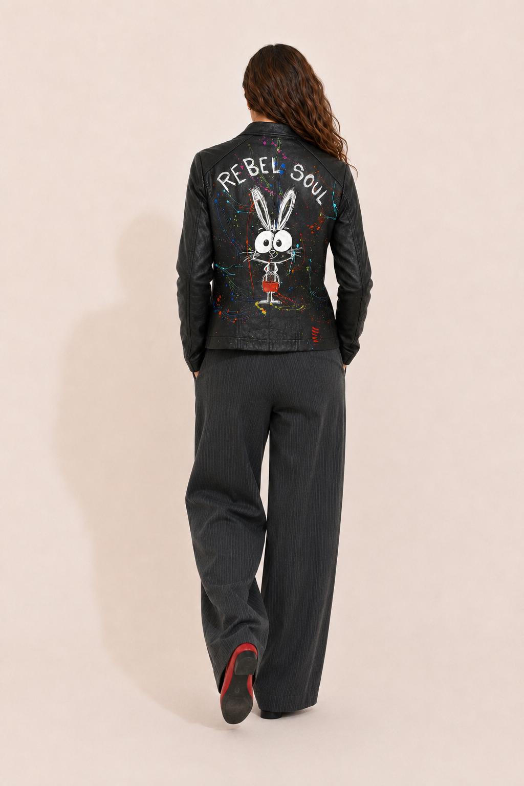 Chaqueta negra de polipiel pintada a mano Rebel Soul, mujer talla M