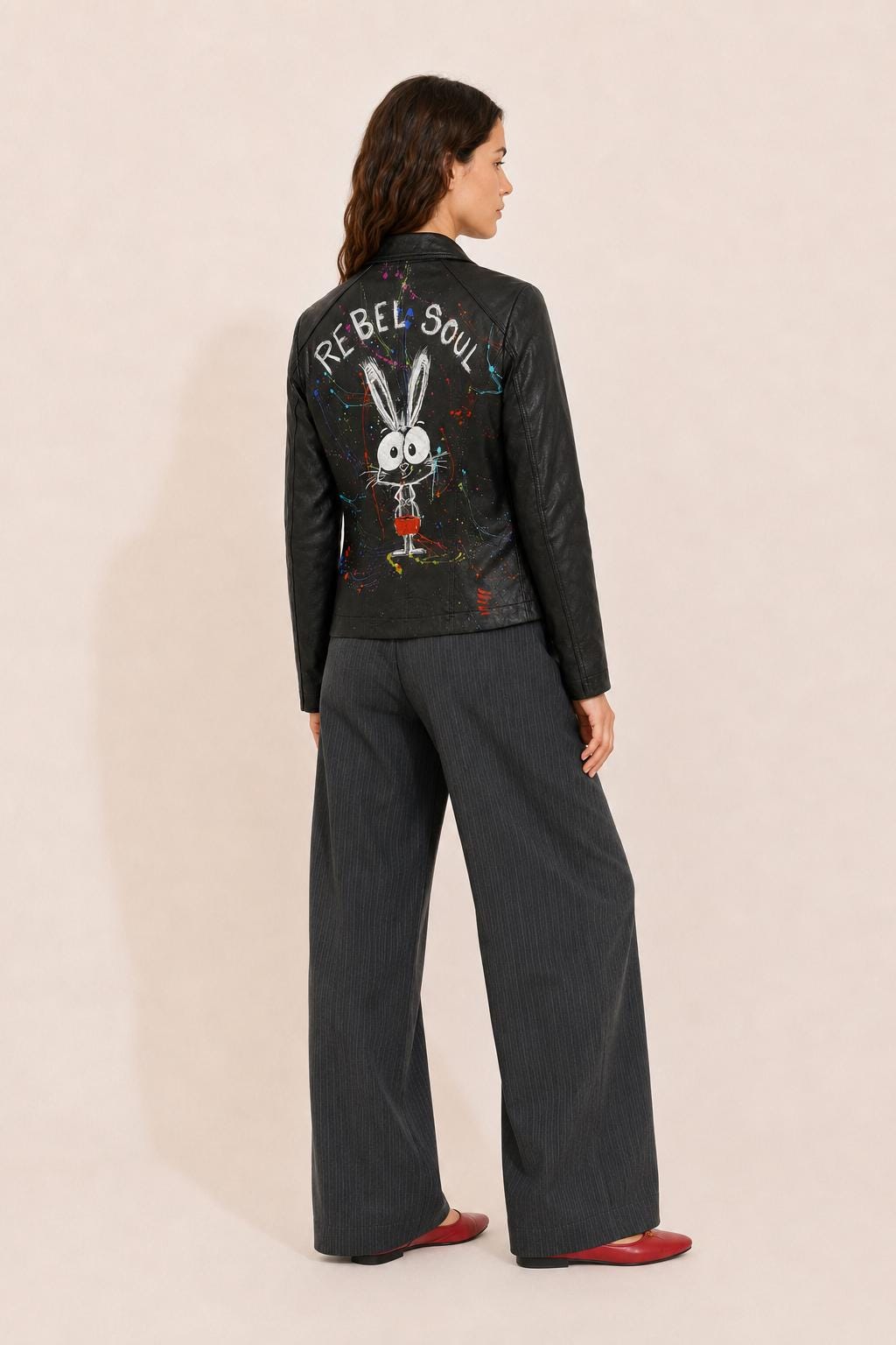 Chaqueta negra de polipiel pintada a mano Rebel Soul, mujer talla M