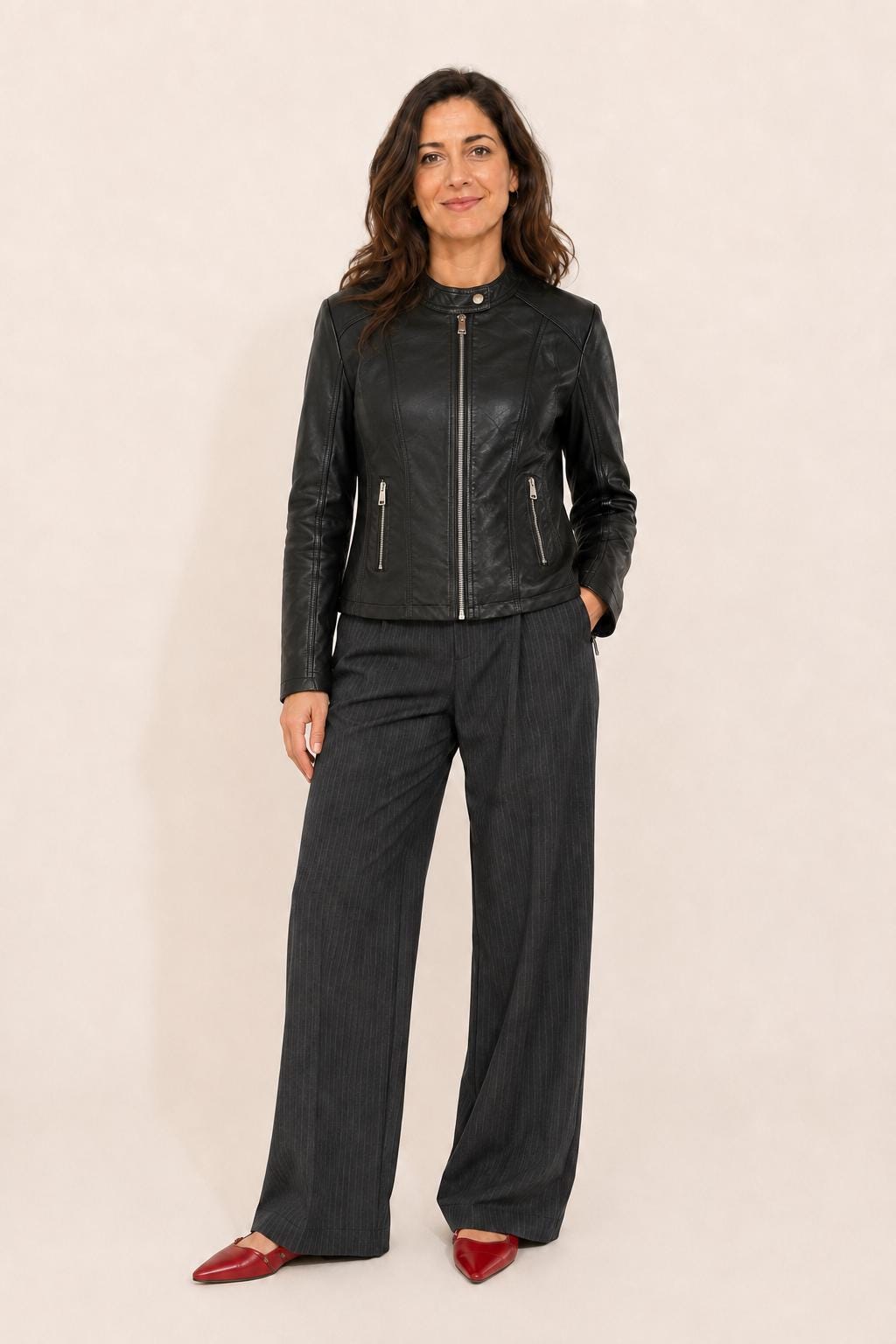 Chaqueta negra de polipiel pintada a mano Rebel Soul, mujer talla M