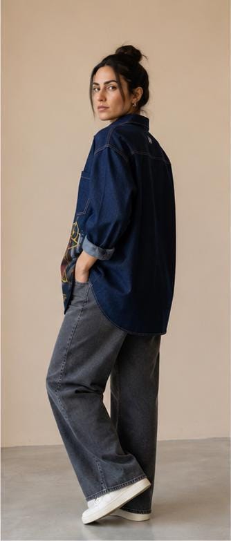 Camisa vaquera índigo oversize con pájaro pintado a mano, mujer talla XL