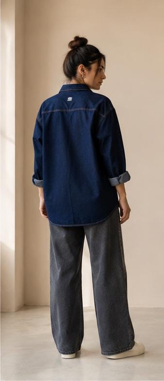 Camisa vaquera índigo oversize con pájaro pintado a mano, mujer talla XL