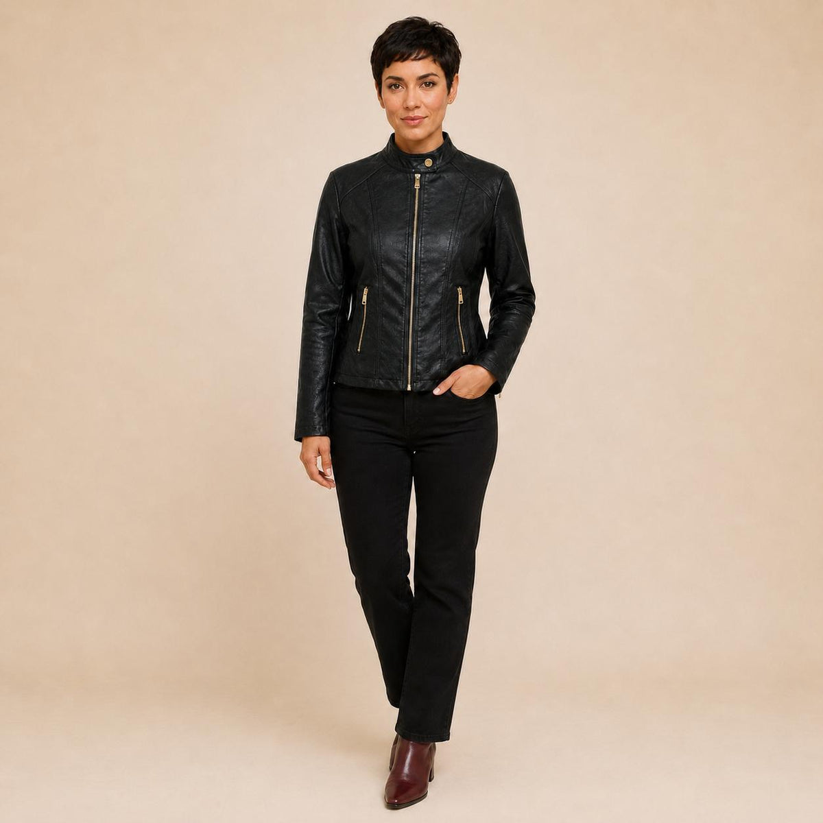 Cazadora negra de mujer pintada a mano Rebel Soul | Talla S | Chaqueta de polipiel artística | Pieza única