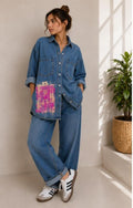 Camisa vaquera oversize con perrito rosa pintado a mano, mujer talla S/M